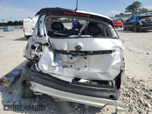 2016 FIAT 500X Lounge z VIN ZFBCFXDT8GP398717, wystawiony jako Copart lot #75928234 z przebiegiem Nie podano mil oraz Nie do naprawy • Non repairable. Historia ofert i sprzedaży dostępna na DreamBid. Obrazek 6.