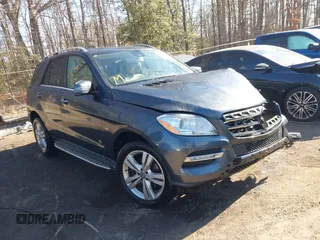 2012 Mercedes-Benz M with VIN 4JGDA5HB7CA036571, listed as a IAAI auction lot 41687656 with 133,539 mi miles. Bid and sale history available at carsss.com. Image 1.