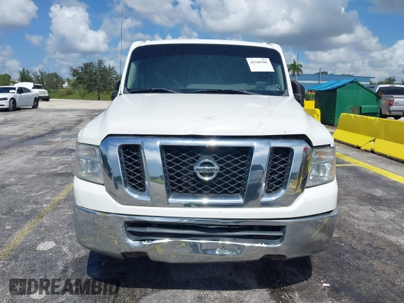 2013 Nissan NV SV z VIN 1N6BF0KX3DN105090, wystawiony jako IAAI lot #42760186 z przebiegiem 245 366 mil mil oraz . Historia ofert i sprzedaży dostępna na DreamBid. Obrazek 6.