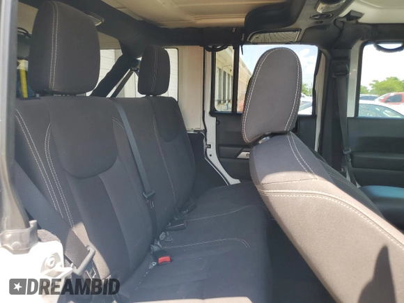 2017 Jeep Wrangler Unlimited Sahara with VIN 1C4BJWEG7HL684621, listed as a Copart auction lot 62403015 with 92,786 mi miles and Salvage title. Bid and sale history available at DreamBid. Image 11.