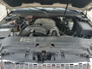 2008 GMC Yukon XL SLT 4SB z VIN 1GKFC16078R204417, wystawiony jako Copart lot #49478375 z przebiegiem 275 713 mil mil oraz Szkoda całkowita • Salvage title. Historia ofert i sprzedaży dostępna na DreamBid. Obrazek 12.