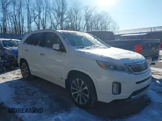 2014 Kia Sorento SX Limited with VIN 5XYKWDA73EG520883, listed as a IAAI auction lot 41391858 with 98,762 mi miles. Bid and sale history available at carsss.com. Image 1.