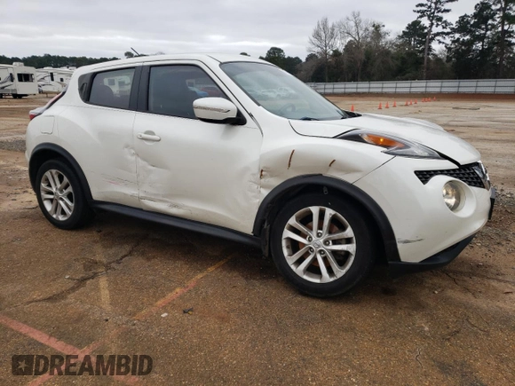 2015 Nissan Juke S with VIN JN8AF5MR3FT506717, listed as a Copart auction lot 43451505 with 70,090 mi miles and Salvage title. Bid and sale history available at DreamBid. Image 4.
