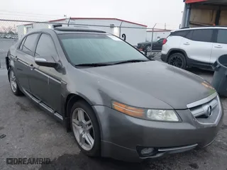 2008 Acura TL with VIN 19UUA66228A027542, listed as a IAAI auction lot 41898137 with 209,033 mi miles. Bid and sale history available at carsss.com. Image 1.