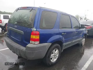 2005 Ford Escape XLS Value с VIN 1FMYU02Z15KA01409, выставлен на аукционе IAAI как лот 42264025 с пробегом 200 786 миль миль и . История ставок и продаж доступна на DreamBid. Изображение 4.