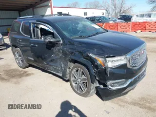 2017 GMC Acadia Denali z VIN 1GKKNXLS3HZ250408, wystawiony jako IAAI lot #41801785 z przebiegiem 80 558 mil mil oraz . Historia ofert i sprzedaży dostępna na DreamBid. Obrazek 1.