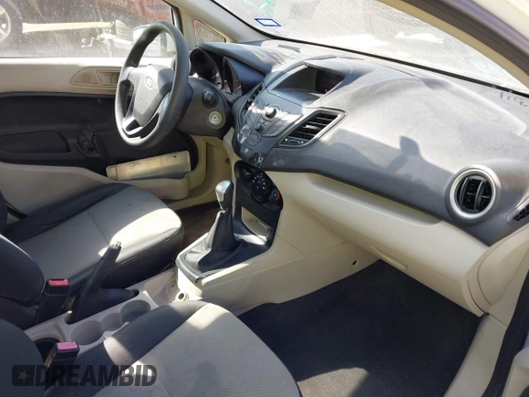 2012 Ford Fiesta S with VIN 3FADP4AJ3CM170534, listed as a IAAI auction lot 41967445 with 190,832 mi miles. Bid and sale history available at carsss.com. Image 5.