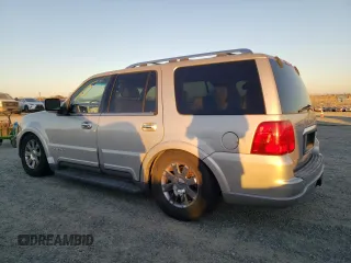 2003 Lincoln Navigator Luxury with VIN 5LMFU28R73LJ17499, listed as a Copart auction lot 89354325 with 178,522 mi miles and Non Repairable. Bid and sale history available at carsss.com. Image 2.