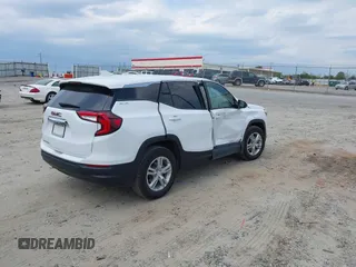 2024 GMC Terrain SLE z VIN 3GKALMEG3RL103586, wystawiony jako IAAI lot #42016804 z przebiegiem 21 596 mil mil oraz . Historia ofert i sprzedaży dostępna na DreamBid. Obrazek 4.
