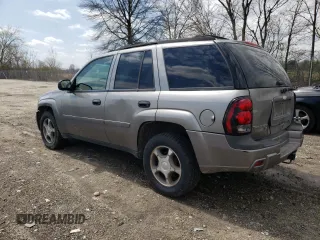 2006 Chevrolet TrailBlazer LS with VIN 1GNDT13S062345383, listed as a Copart auction lot 52072995 with 186,567 mi miles and Salvage Title. Bid and sale history available at DreamBid. Image 2.