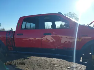 2020 Ram 2500 Power Wagon с VIN 3C6TR5EJ4LG297928, выставлен на аукционе IAAI как лот 40409115 с пробегом Не указан миль и . История ставок и продаж доступна на DreamBid. Изображение 13.