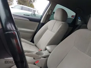 2015 Nissan Sentra S with VIN 3N1AB7AP4FY363387, listed as a IAAI auction lot 41862097 with 132,970 mi miles. Bid and sale history available at carsss.com. Image 14.