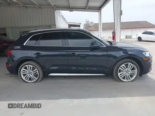 2018 Audi Q5 Premium Plus z VIN WA1BNAFYXJ2232604, wystawiony jako IAAI lot #42340246 z przebiegiem 97 708 mil mil oraz . Historia ofert i sprzedaży dostępna na DreamBid. Obrazek 14.