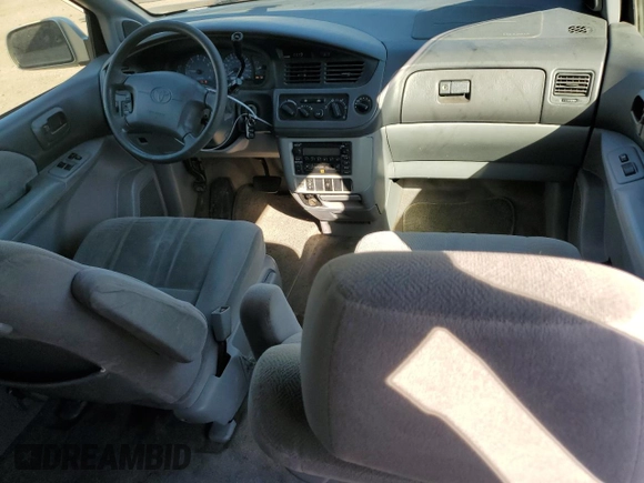 2003 Toyota Sienna LE with VIN 4T3ZF13C33U552593, listed as a Copart auction lot 77281524 with 177,659 mi miles and Clean Title. Bid and sale history available at carsss.com. Image 8.