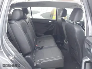 2020 Volkswagen Tiguan SE with VIN 3VV2B7AX7LM066135, listed as a IAAI auction lot 41349357 with 106,575 mi miles. Bid and sale history available at carsss.com. Image 8.