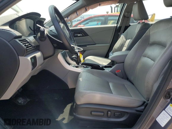 2015 Honda Accord EX-L с VIN 1HGCR2F84FA272843, выставлен на аукционе Copart как лот 61009575 с пробегом 69 566 миль миль и На запчасти • Non repairable. История ставок и продаж доступна на DreamBid. Изображение 7.