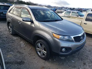 2013 Kia Sorento EX with VIN 5XYKU3A29DG387534, listed as a Copart auction lot 49912305 with 157,204 mi miles and Clean Title. Bid and sale history available at carsss.com. Image 4.
