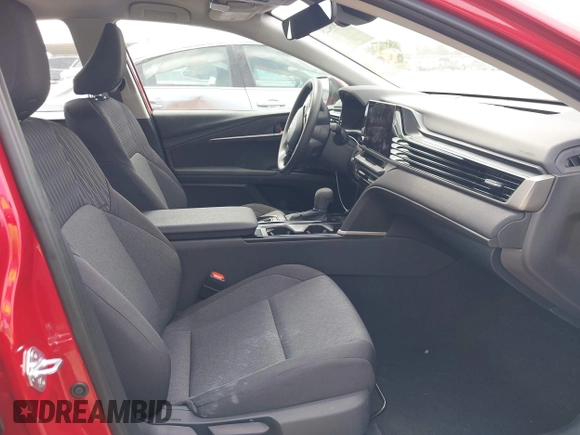 2025 Toyota Camry LE z VIN 4T1DBADK7SU012621, wystawiony jako IAAI lot #42034225 z przebiegiem 351 mil mil oraz . Historia ofert i sprzedaży dostępna na DreamBid. Obrazek 5.