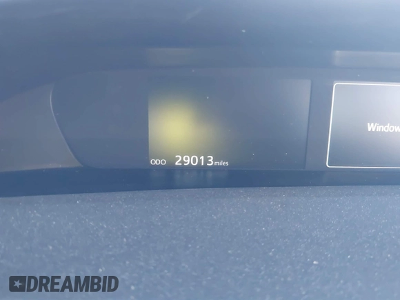 2020 Toyota Prius L Eco z VIN JTDKARFU9L3104882, wystawiony jako IAAI lot #41243035 z przebiegiem 29 013 mil mil oraz . Historia ofert i sprzedaży dostępna na DreamBid. Obrazek 16.
