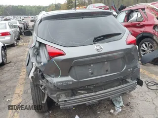 2020 Nissan Kicks SV z VIN 3N1CP5CV9LL519118, wystawiony jako IAAI lot #41899493 z przebiegiem 105 857 mil mil oraz . Historia ofert i sprzedaży dostępna na DreamBid. Obrazek 6.