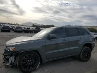 2020 Jeep Grand Cherokee Altitude z VIN 1C4RJFAG2LC257778, wystawiony jako Copart lot #53754825 z przebiegiem 97 595 mil mil oraz Szkoda całkowita • Salvage title. Historia ofert i sprzedaży dostępna na DreamBid. Obrazek 1.