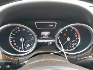2013 Mercedes-Benz M 350 z VIN 4JGDA5JB0DA101076, wystawiony jako Copart lot #43533825 z przebiegiem 262 935 mil mil oraz Szkody całkowita. Historia ofert i sprzedaży dostępna na DreamBid. Obrazek 9.