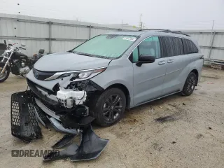 2024 Toyota Sienna XSE z VIN 5TDDSKFC1RS121252, wystawiony jako Copart lot #82538194 z przebiegiem 12 764 mil mil oraz Szkoda całkowita • Salvage title. Historia ofert i sprzedaży dostępna na DreamBid. Obrazek 1.
