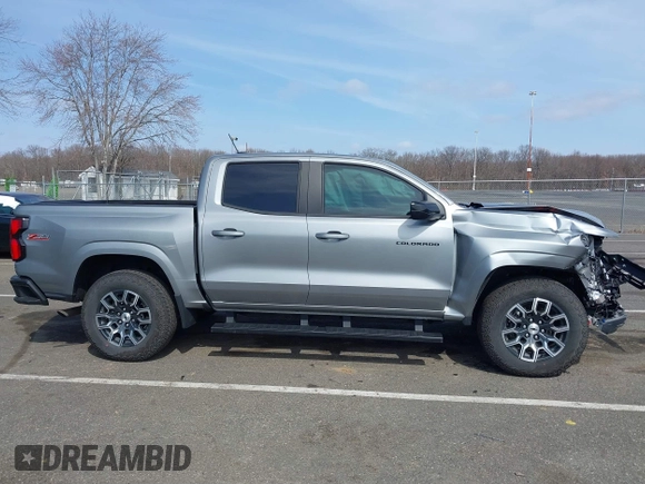 2024 Chevrolet Colorado 4WD Z71 with VIN 1GCPTDEKXR1263210, listed as a IAAI auction lot 41786796 with 16,261 mi miles. Bid and sale history available at carsss.com. Image 13.