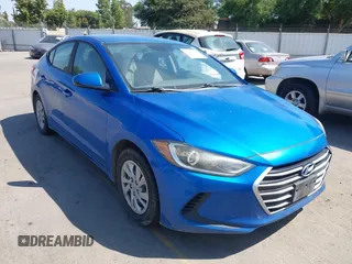 2017 Hyundai Elantra SE z VIN KMHD74LF6HU085902, wystawiony jako IAAI lot #42467354 z przebiegiem 161 027 mil mil oraz . Historia ofert i sprzedaży dostępna na DreamBid. Obrazek 1.