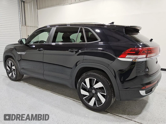 2024 Volkswagen Atlas SE z VIN 1V2WE2CA3RC217922, wystawiony jako Copart lot #55865475 z przebiegiem 40 708 mil mil oraz Czysty tytuł • Clean title. Historia ofert i sprzedaży dostępna na DreamBid. Obrazek 2.