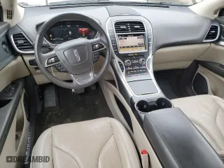 2019 Lincoln Nautilus Reserve with VIN 2LMPJ8L92KBL19504, listed as a Copart auction lot 87075174 with 61,359 mi miles and Salvage Title. Bid and sale history available at carsss.com. Image 8.