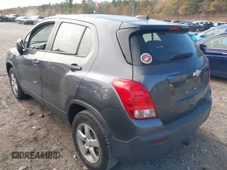 2016 Chevrolet Trax LS with VIN 3GNCJNSB3GL224437, listed as a IAAI auction lot 40637048 with 74,457 mi miles. Bid and sale history available at carsss.com. Image 3.
