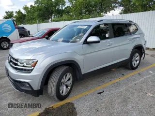2019 Volkswagen Atlas SE with VIN 1V2UR2CA6KC523580, listed as a Copart auction lot 62289645 with 113,060 mi miles and Salvage title. Bid and sale history available at DreamBid. Image 1.