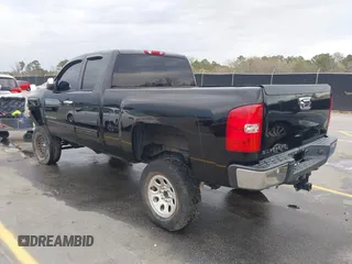 2009 Chevrolet Silverado 1500 LT with VIN 1GCEK29029Z176135, listed as a IAAI auction lot 41829053 with 191,084 mi miles and . Bid and sale history available at DreamBid. Image 3.