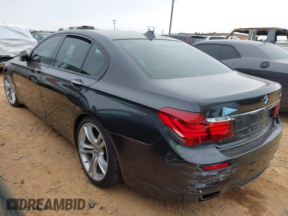 2014 BMW 7 Series 750i с VIN WBAYA8C55ED228448, выставлен на аукционе IAAI как лот 41350013 с пробегом 97 829 миль миль и . История ставок и продаж доступна на DreamBid. Изображение 3.