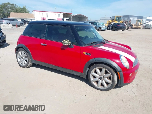 2006 MINI Hardtop with VIN WMWRC33506TK17012, listed as a IAAI auction lot 42076648 with 101,852 mi miles and . Bid and sale history available at DreamBid. Image 1.