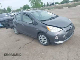 2014 Toyota Prius One with VIN JTDKDTB30E1563489, listed as a IAAI auction lot 42355132 with 67,915 mi miles and . Bid and sale history available at DreamBid. Image 1.