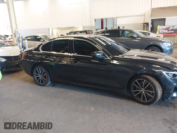 2021 BMW 3 Series 330i with VIN 3MW5R1J06M8C17805, listed as a IAAI auction lot 41736509 with 60,811 mi miles. Bid and sale history available at carsss.com. Image 13.