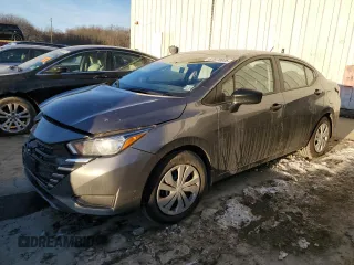 2023 Nissan Versa S z VIN 3N1CN8DV4PL872667, wystawiony jako Copart lot #87870005 z przebiegiem 17 702 mil mil oraz Szkoda całkowita • Salvage title. Historia ofert i sprzedaży dostępna na DreamBid. Obrazek 1.