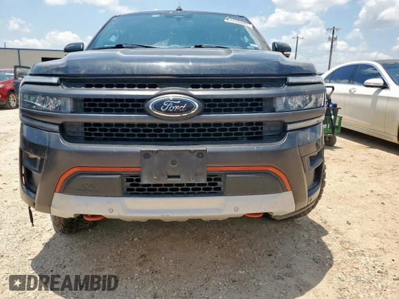 2022 Ford Expedition Timberline with VIN 1FMJU1RT5NEA18012, listed as a Copart auction lot 61226845 with 105,464 mi miles and Salvage title. Bid and sale history available at DreamBid. Image 5.