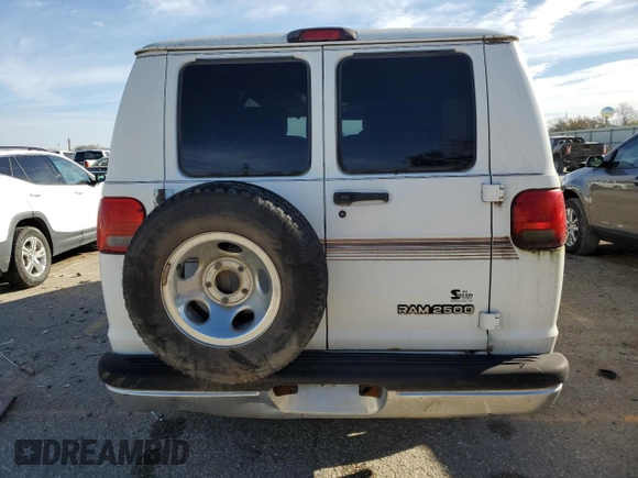 1997 Dodge Cargo z VIN 2B6HB21Y3VK566547, wystawiony jako Copart lot #82467174 z przebiegiem 179 998 mil mil oraz Czysty tytuł • Clean title. Historia ofert i sprzedaży dostępna na DreamBid. Obrazek 6.