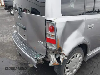 2006 Scion xB z VIN JTLKT324364065061, wystawiony jako IAAI lot #41558299 z przebiegiem 186 106 mil mil oraz . Historia ofert i sprzedaży dostępna na DreamBid. Obrazek 6.