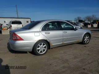 2002 Mercedes-Benz C 230/260/280/320 with VIN WDBRF64J62F199159, listed as a Copart auction lot 87456334 with 60,781 mi miles and Clean Title. Bid and sale history available at DreamBid. Image 3.