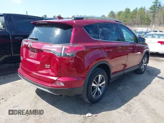 2018 Toyota RAV4 XLE with VIN 2T3RFREVXJW791889, listed as a IAAI auction lot 42021099 with 33,292 mi miles. Bid and sale history available at carsss.com. Image 4.