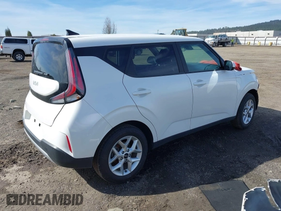 2023 Kia Soul LX with VIN KNDJ23AU7P7861503, listed as a IAAI auction lot 41707980 with 43,028 mi miles. Bid and sale history available at carsss.com. Image 4.