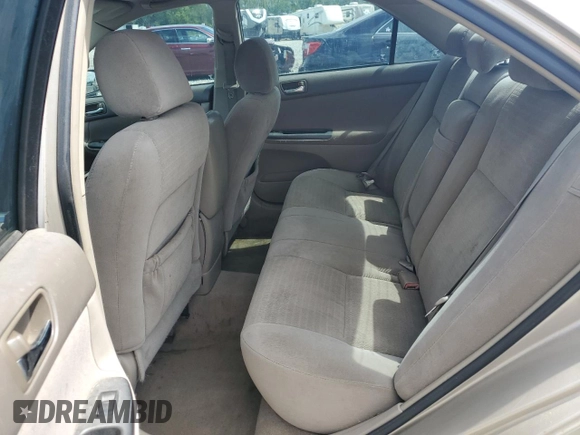 2005 Toyota Camry STD z VIN 4T1BE32K85U098314, wystawiony jako Copart lot #51684685 z przebiegiem 232 792 mil mil oraz Szkoda całkowita • Salvage title. Historia ofert i sprzedaży dostępna na DreamBid. Obrazek 10.