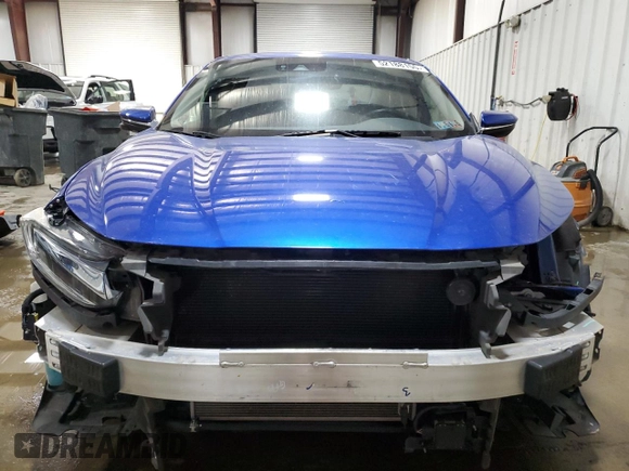 2019 Honda Insight Touring with VIN 19XZE4F90KE003576, listed as a Copart auction lot 52188155 with 52,457 mi miles and Salvage Title. Bid and sale history available at DreamBid. Image 5.