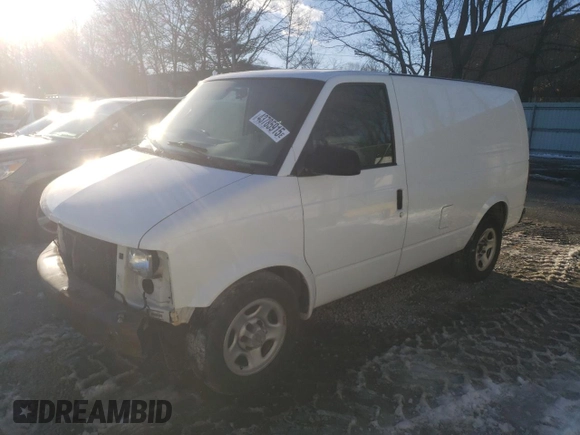 2005 Chevrolet Astro Cargo z VIN 1GCDM19X05B119268, wystawiony jako Copart lot #48266825 z przebiegiem 240 492 mil mil oraz Tytuł czysty. Historia ofert i sprzedaży dostępna na DreamBid. Obrazek 1.