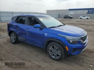 2021 Kia Seltos LX with VIN KNDEPCAA6M7176235, listed as a Copart auction lot 60314545 with 30,819 mi miles and Salvage title. Bid and sale history available at DreamBid. Image 4.
