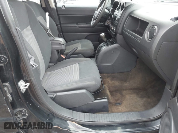 2017 Jeep Patriot Sport z VIN 1C4NJPBA2HD149046, wystawiony jako IAAI lot #42352239 z przebiegiem 146 116 mil mil oraz . Historia ofert i sprzedaży dostępna na DreamBid. Obrazek 5.